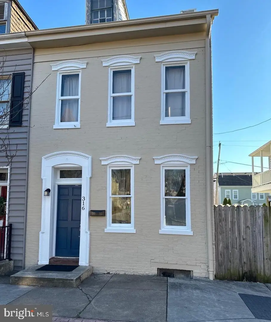 316 W Princess St, York, PA 17403 - #1
