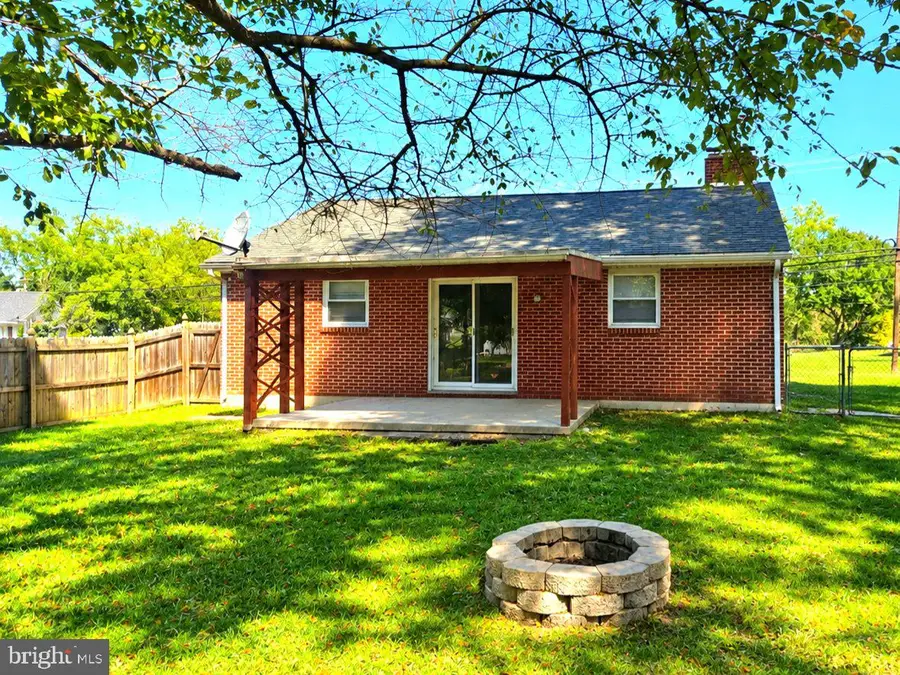 2814 Carlisle Rd, York, PA 17408 - #2