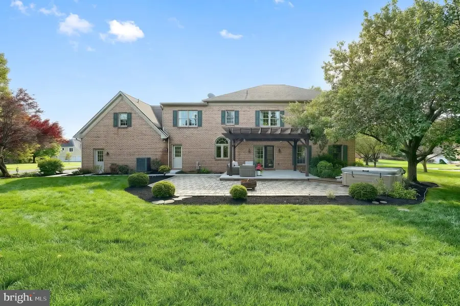 1310 Briargate Dr, York, PA 17404 - #3
