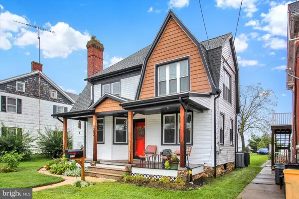 1204 Broadway, HANOVER, PA 17331