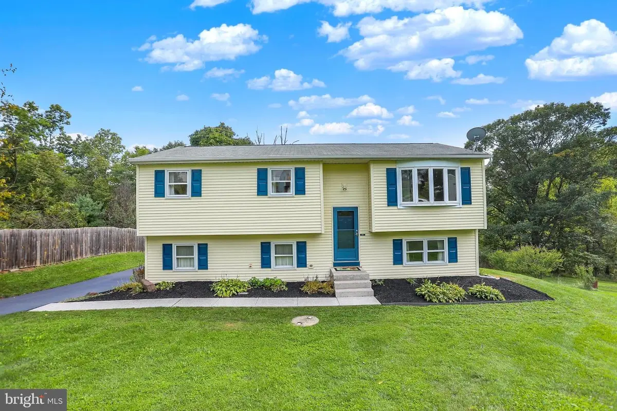 170 Sugar Maple Dr, Etters, PA 17319 - #1