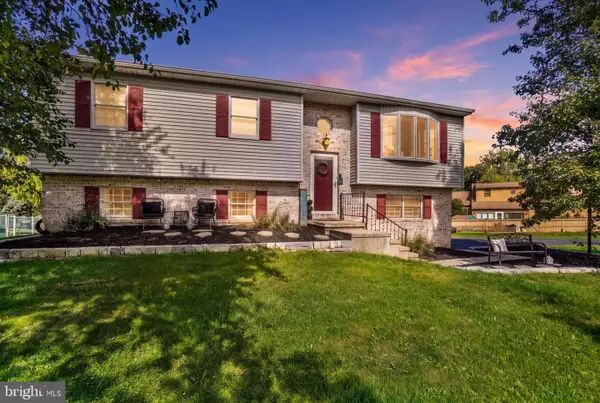 2431 Onyx Rd, YORK, PA 17408