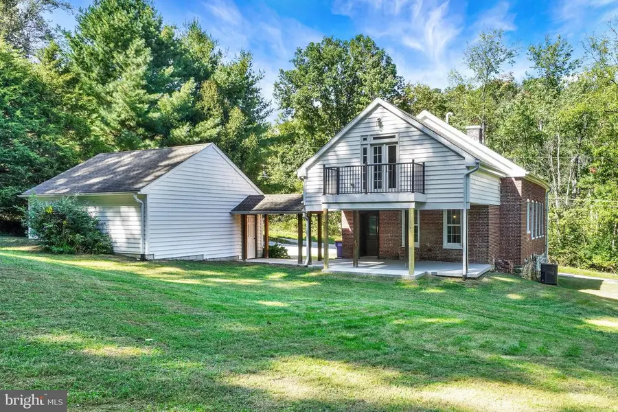 2537 Seitzland Rd, Glen Rock, PA 17327 - #2