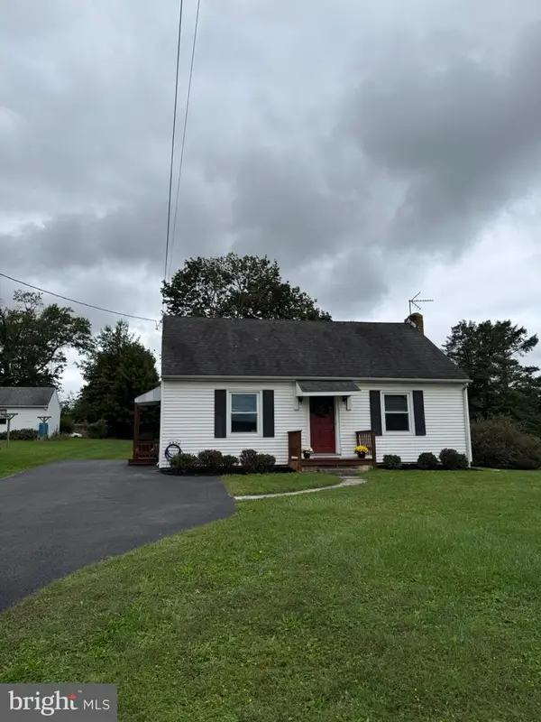 1820 Powder Mill Rd, YORK, PA 17402