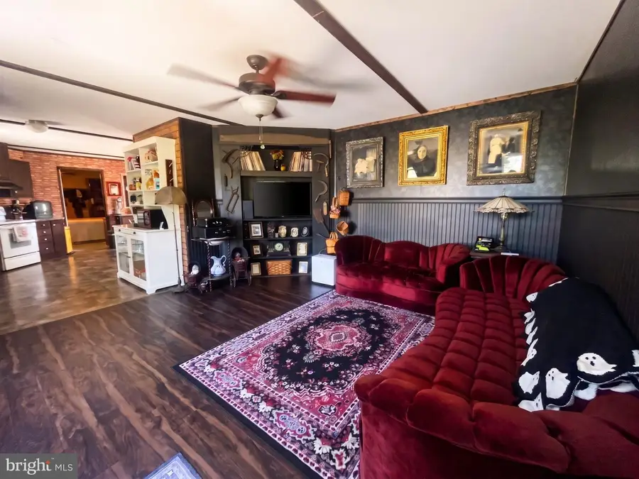 14 Chesapeake Dr, Abbottstown, PA 17301 - #2