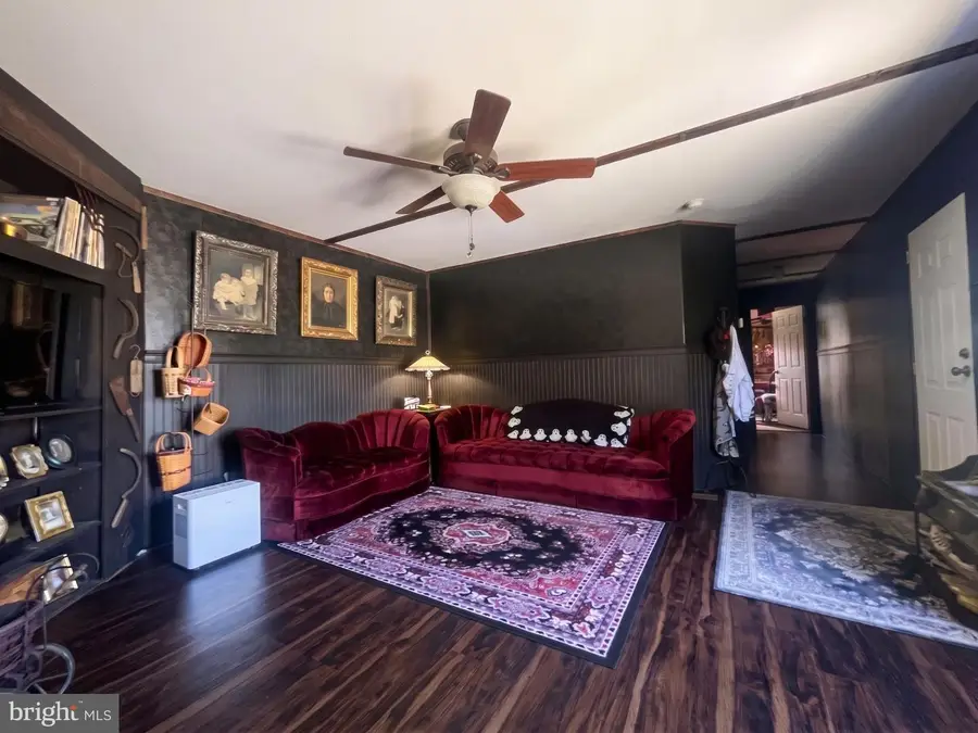 14 Chesapeake Dr, Abbottstown, PA 17301 - #3