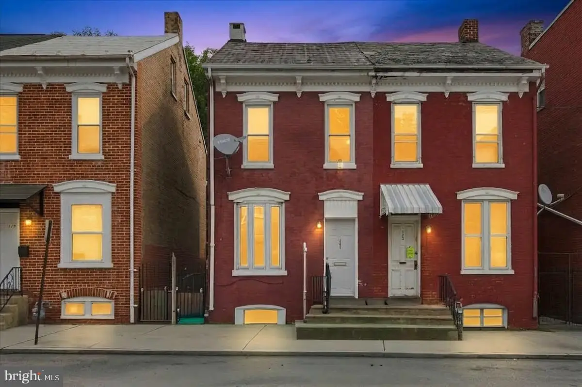 121 S West St, York, PA 17401 - #1