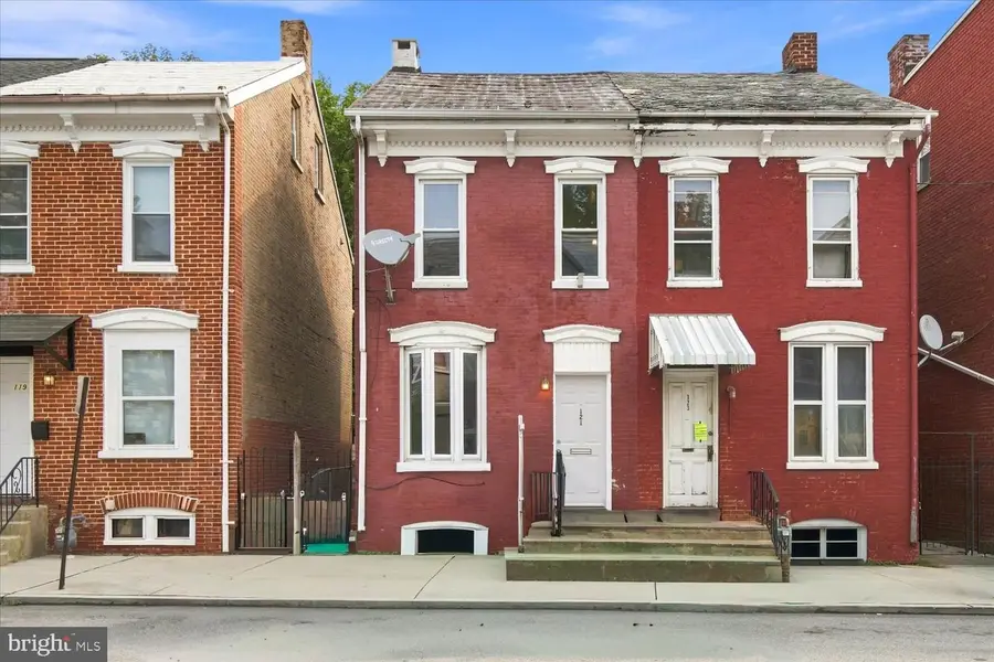 121 S West St, York, PA 17401 - #2