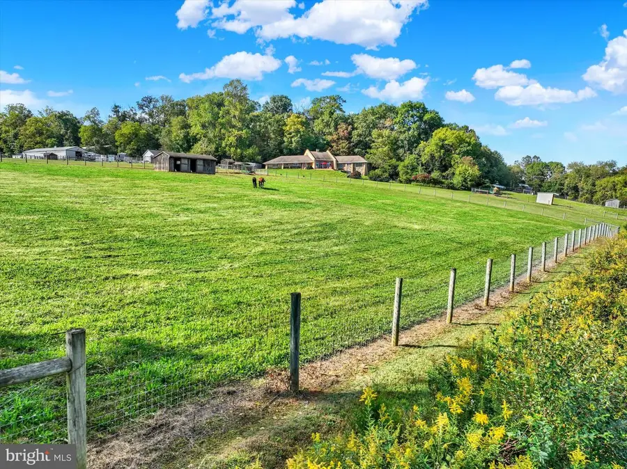 8272 Woodbine Rd, Airville, PA 17302 - #2