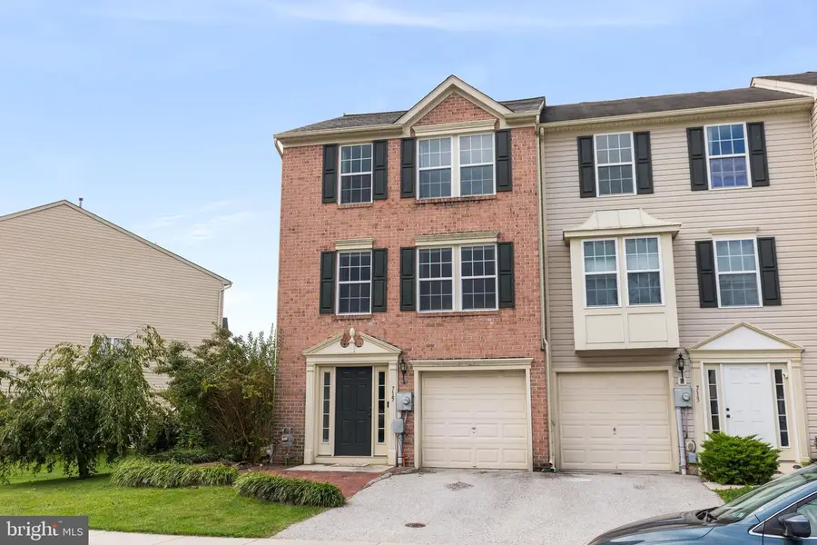 715 Grant Dr, Hanover, PA 17331 - #3