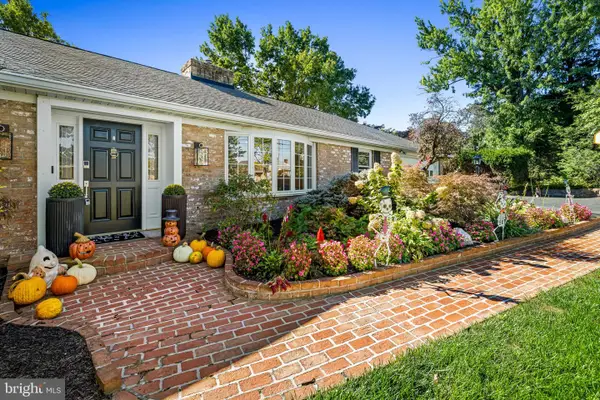 118 Shorbs Hill Rd, HANOVER, PA 17331