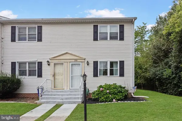 198 Center St, HANOVER, PA 17331
