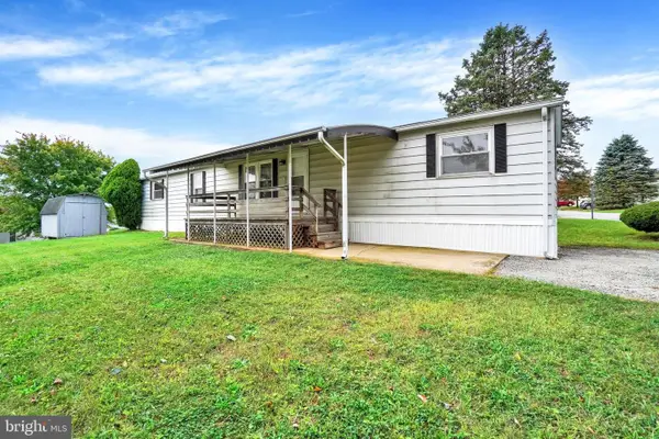 137 Carbridge Rd W, STEWARTSTOWN, PA 17363