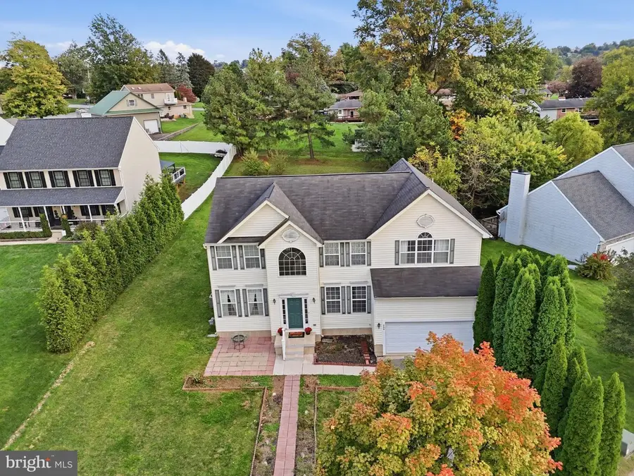 309 Majestic Cir, Dallastown, PA 17313 - #2