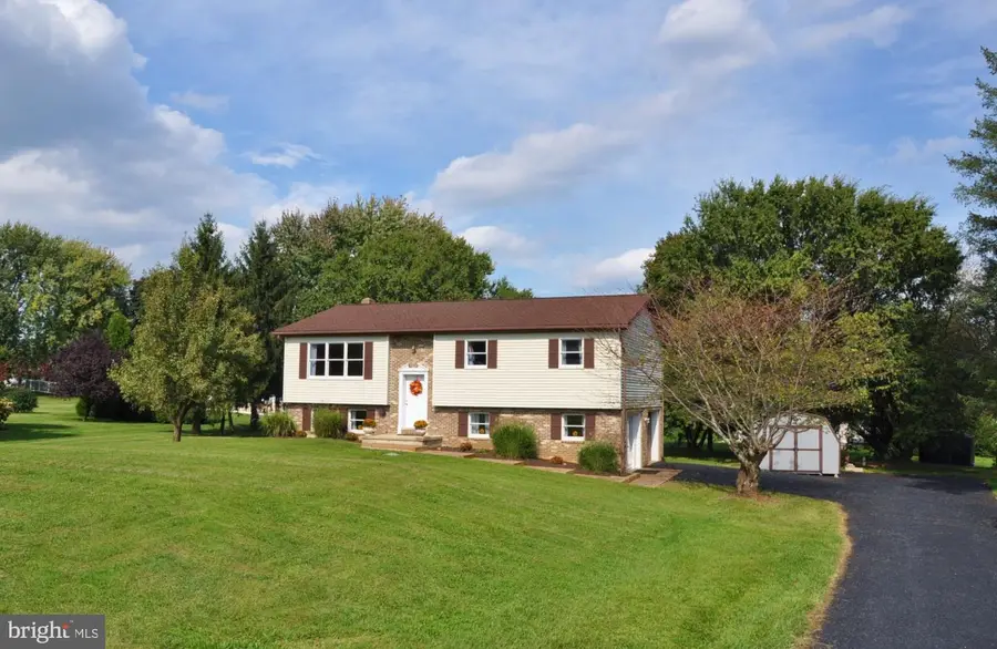 625 N Annette Dr, York, PA 17403 - #2