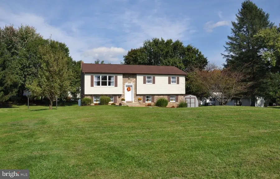 625 N Annette Dr, York, PA 17403 - #3
