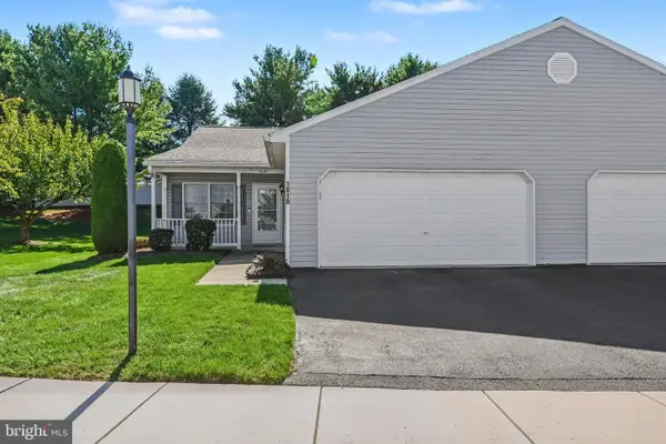 1010 Hastings Blvd #1010, YORK, PA 17402