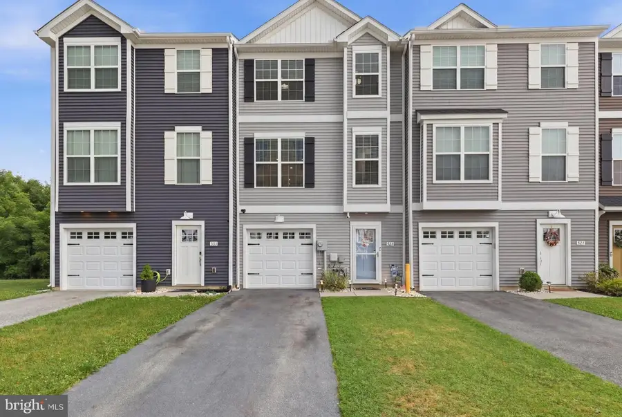 521 Charles Ave, Hanover, PA 17331 - #2