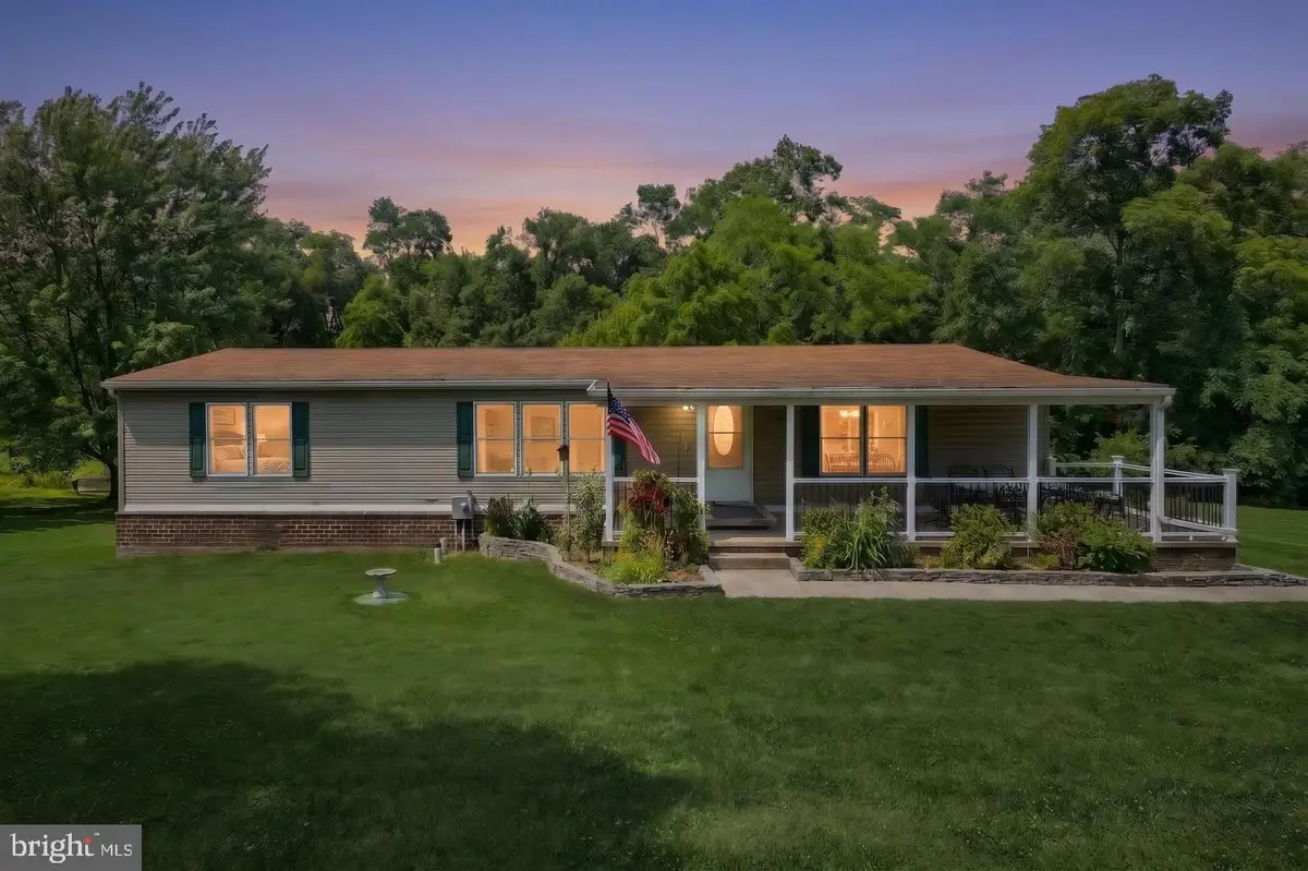 105 Weire Rd, York, PA 17404 - #1