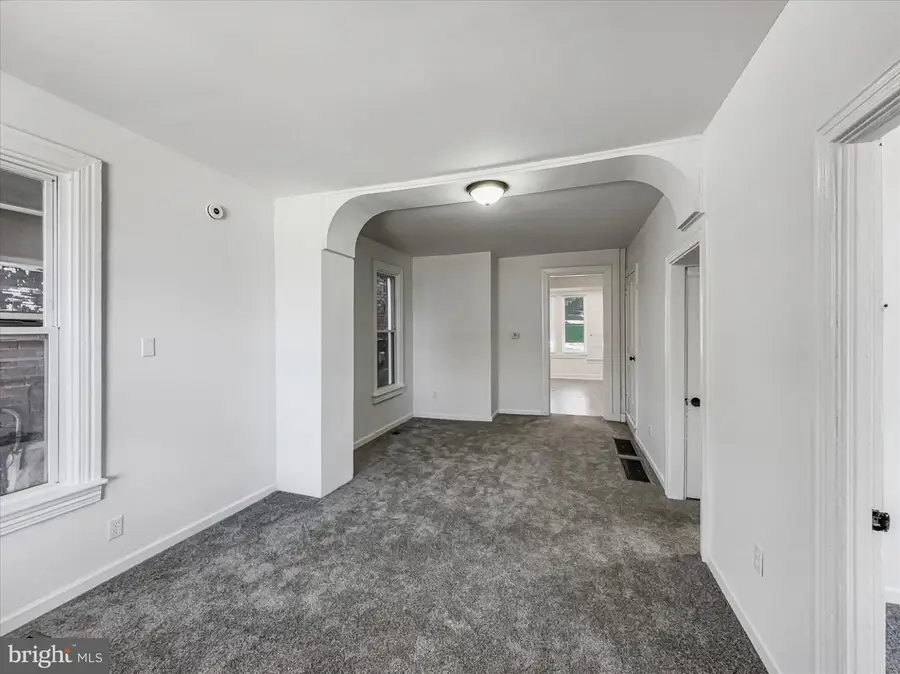 26 S Pine St, Red Lion, PA 17356 - #3