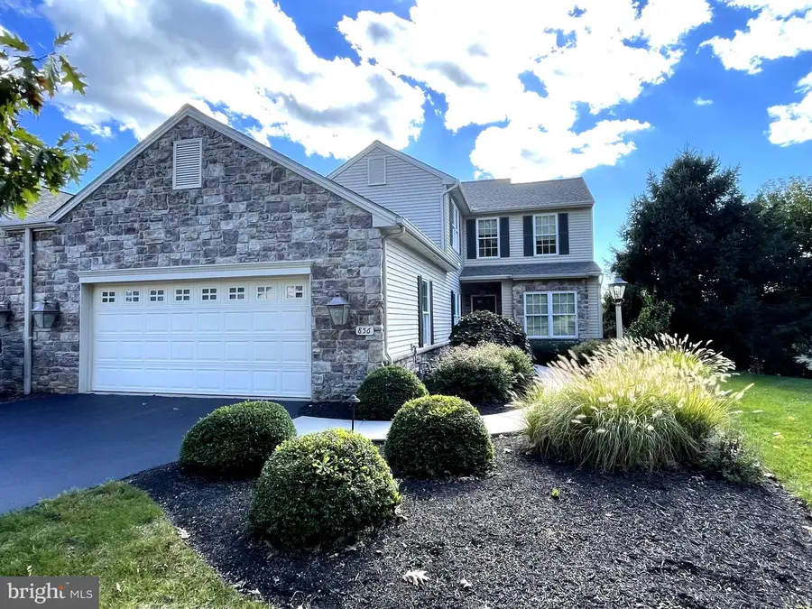 856 Meadow Ct, York, PA 17402 - #2