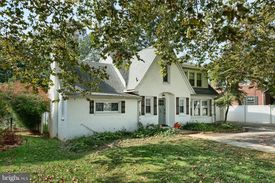 10 S Main St, Jacobus, PA 17407 - #2