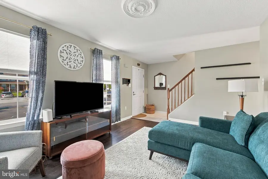 380 Charles Cir, York, PA 17406 - #2