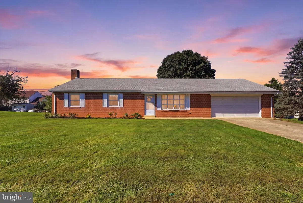 19 Plank Rd, Shrewsbury, PA 17361 - #1