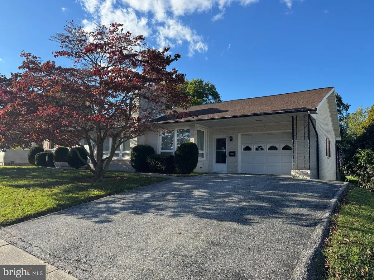 204 Charles Ave, Hanover, PA 17331 - #1