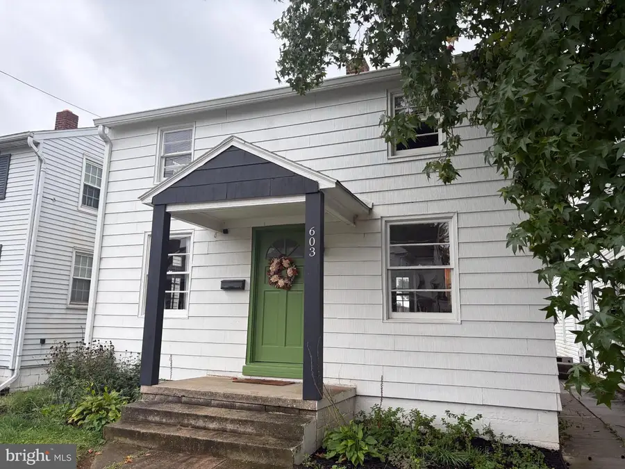 603 E Middle St, Hanover, PA 17331 - #3