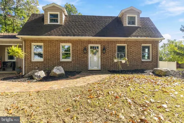 9987 Chapel Church Rd, RED LION, PA 17356
