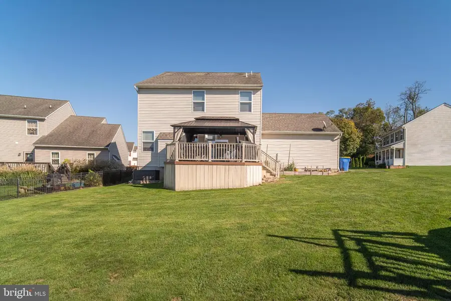 3910 E Sloway Cir, York, PA 17402 - #3