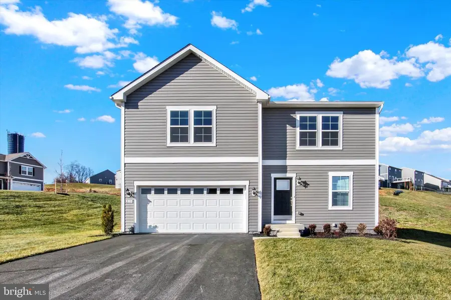 215 Pheasant Ridge Rd, Hanover, PA 17331 - #2