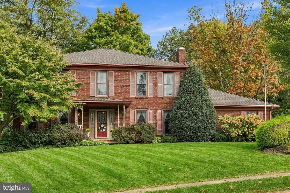 525 Eton Ln, York, PA 17402 - #1