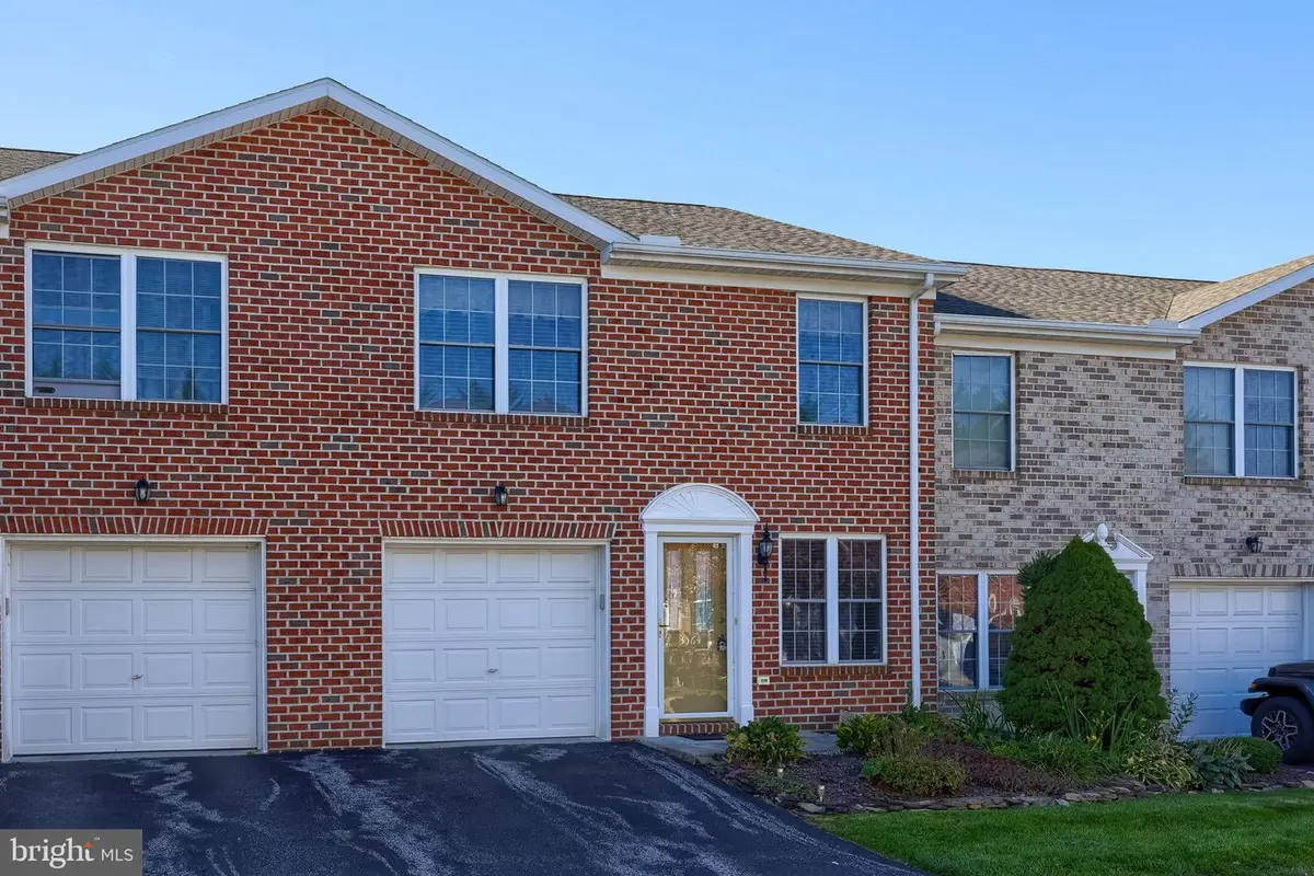 3564 Mark Dr, York, PA 17402 - #1