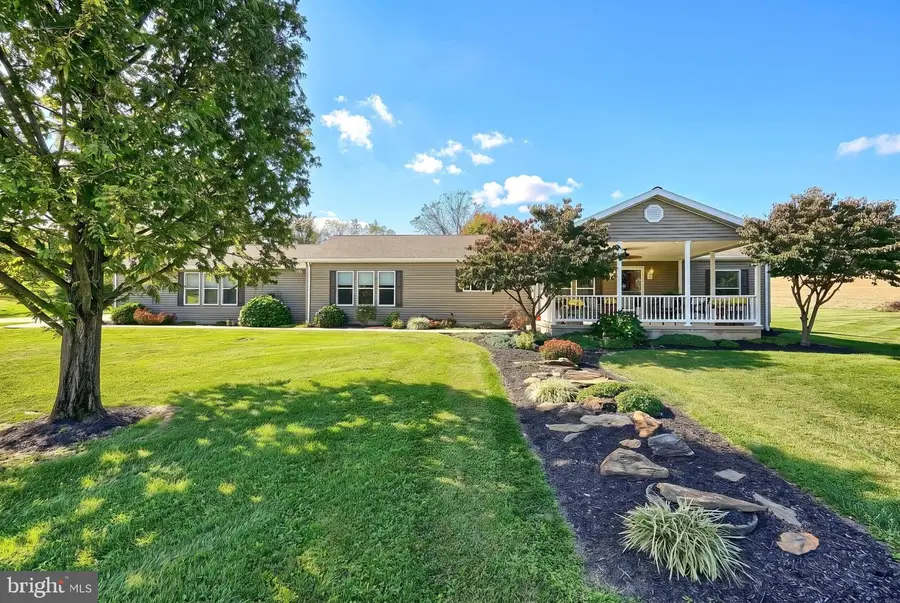 850 Gebhart Rd, Windsor, PA 17366 - #2