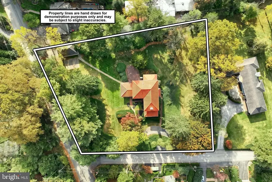 1080 Elliott Ln, York, PA 17403 - #2