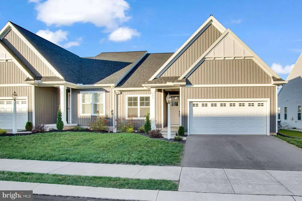 862 Shadowbrooke Dr, Dover, PA 17315 - #1