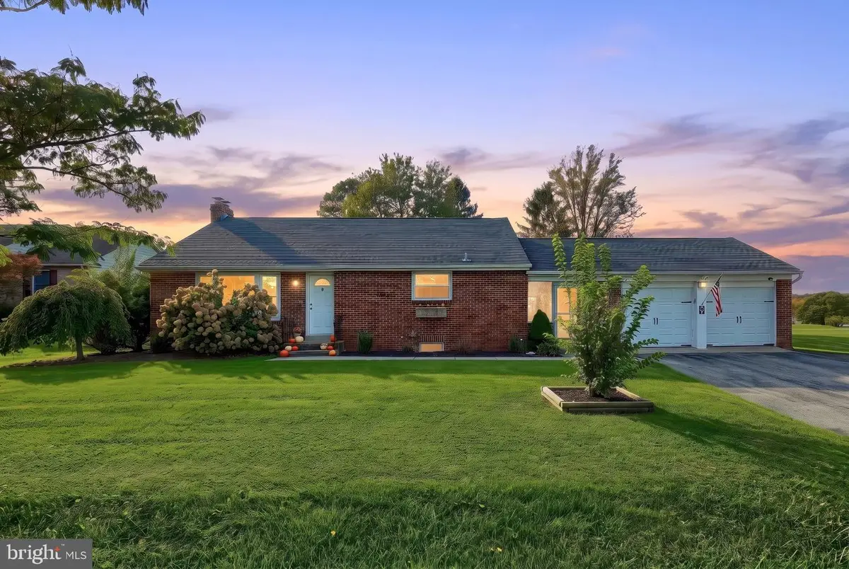 77 Impounding Dam Rd, Hanover, PA 17331 - #1