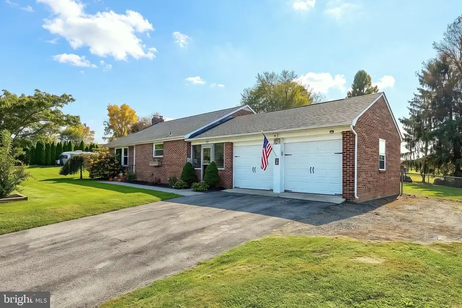 77 Impounding Dam Rd, Hanover, PA 17331 - #2