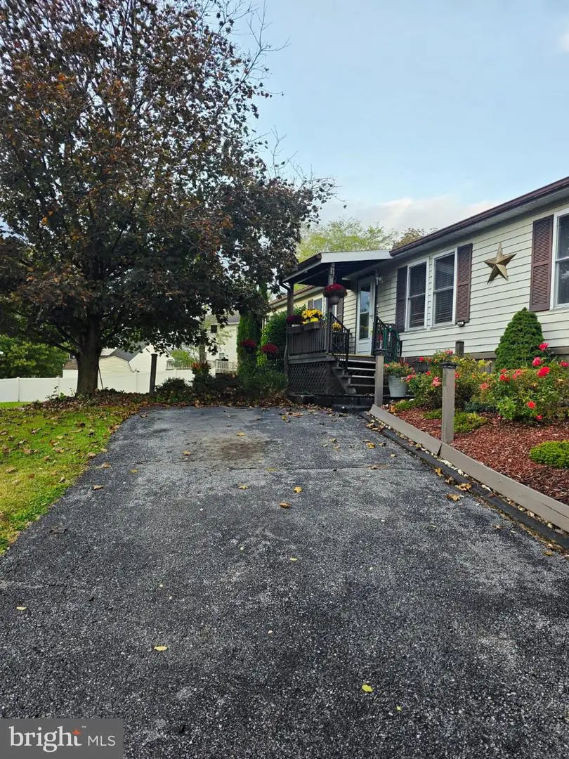 122 Cherry Ln, Dillsburg, PA 17019 - #2