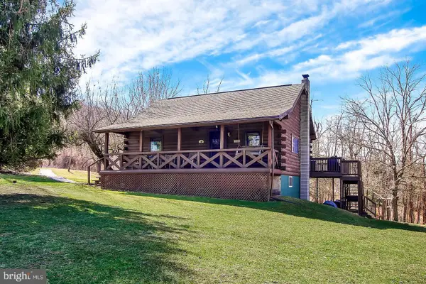 11584 Cross Roads Ave, FELTON, PA 17322