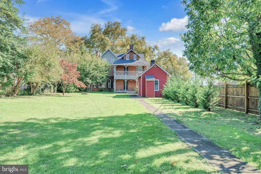 237 Frederick St, Hanover, PA 17331 - #3