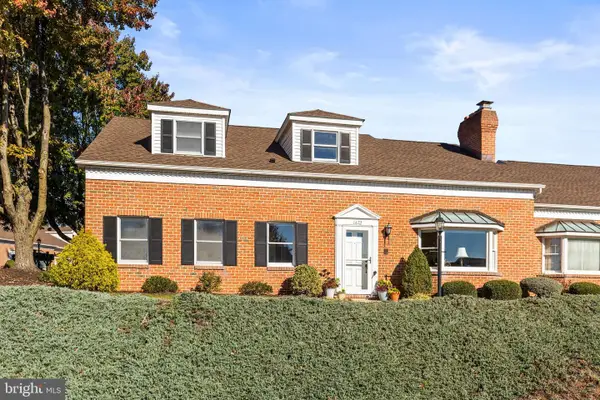 1672 Wyntre Brooke Dr #5g, YORK, PA 17403