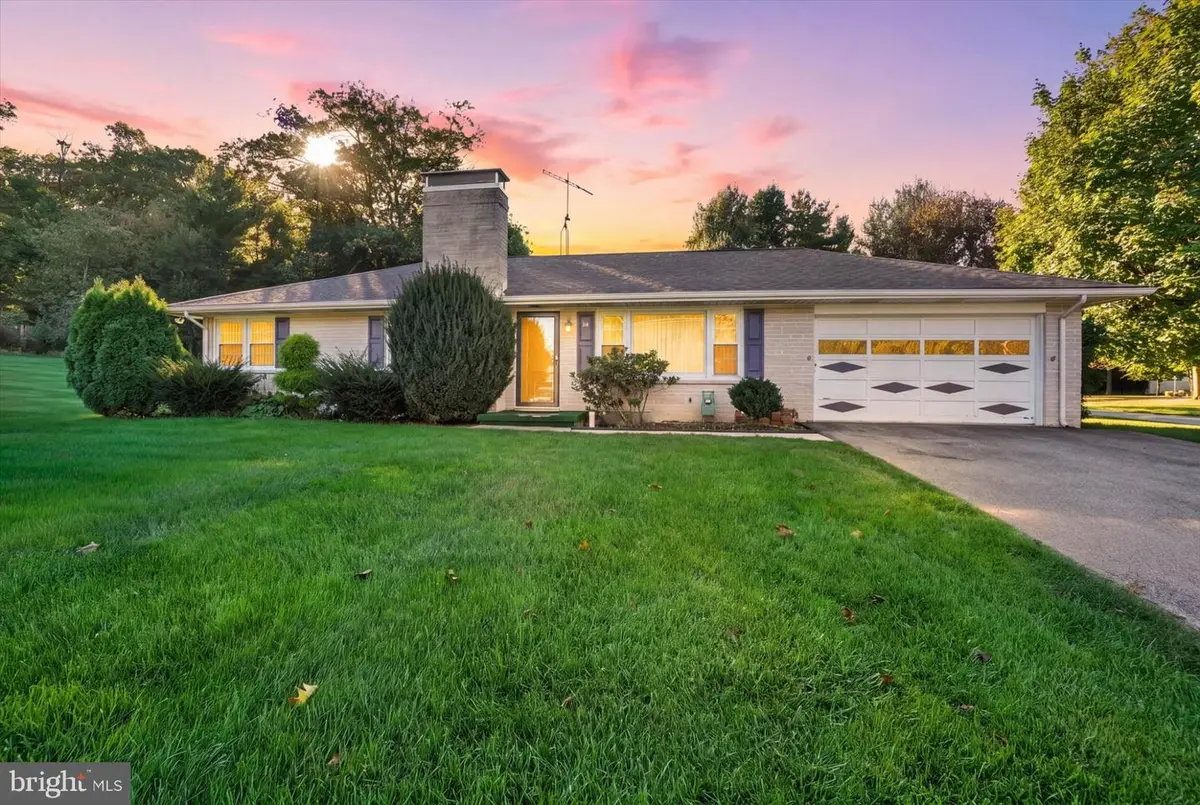 30 Charles Ave, Stewartstown, PA 17363 - #1