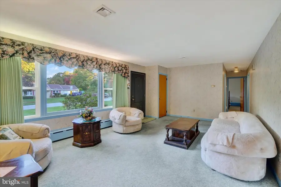 30 Charles Ave, Stewartstown, PA 17363 - #3