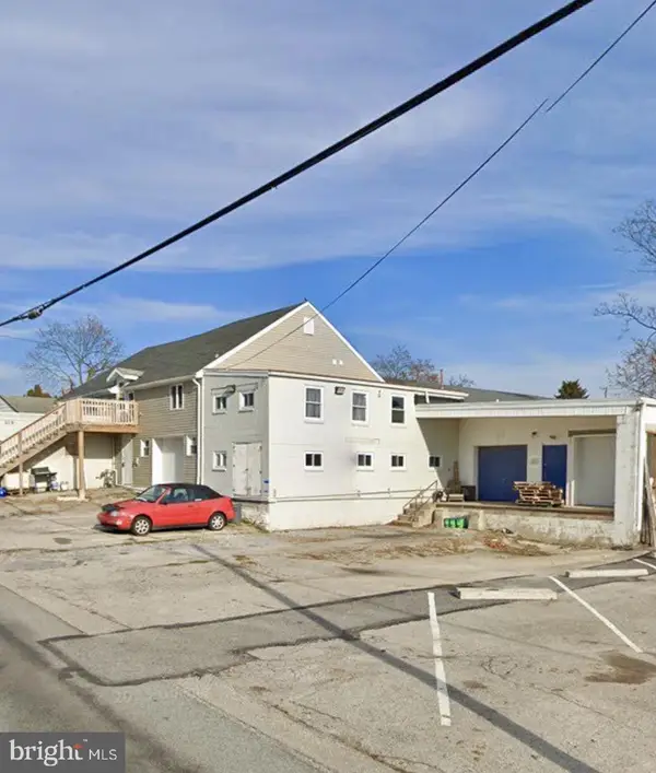 76-78, 82 N Main St, DOVER, PA 17315