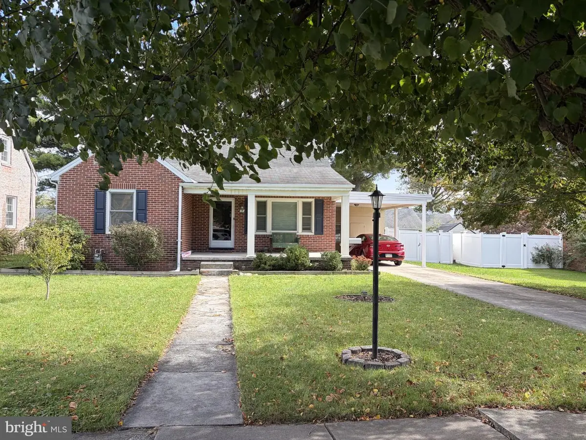 5 Lee St, Hanover, PA 17331 - #1