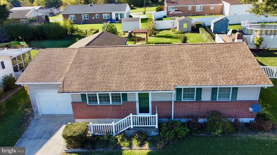 105 Pine Hollow Rd, York, PA 17408 - #2