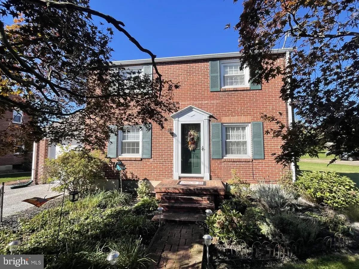 2726 N George St, York, PA 17406 - #1